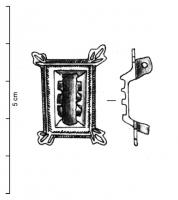 FIB-6053 - Fibule rectangulaire émailléebronzeFibule rectangulaite comportant un décor émaillé inscrit dans un large encadrement; aux angles, motifs foliacés; au revers, plaquette à axe en fer pour la fixation d'un ressort.