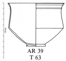GOB-4024 - Gobelet AR 39verreTPQ : -30 - TAQ : 500Gobelet à panse carénée, un cylindre sur une base tronconique (carène vive) ; filet sous le rebord, fond annulaire.