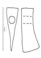 HCH-4027 - Hache type Manning 1ferTPQ : 1 - TAQ : 400Hache ou cognée, comportant de profil un corps légèrement élargis vers le tranchant, qui reste étroit et à peine recourbé; l'œil d'emmanchement peut déformer les côtés de l'outil et l'extrémité opposée au fil est convexe.