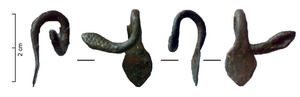IND-4225 - Objet indéterminébronzeFragment filiforme, terminé par une applique foliacée. Anse de petit vase ?