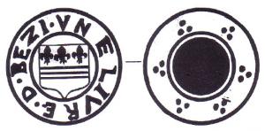 PDS-9205 - Poids de ville : BéziersbronzePoids circulaire, legende moulée VNE LIVRE•D•BEZI•, autour du blason de la ville comportant 3 lis au chef au dessus de trois lignes horizontales; au revers, groupes de trois points autour d'un cercle centré.