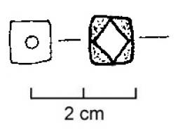 PRL-4127 - Perle polyèdriqueverrePerle en verre vert, en forme de parallélépipède rectangle aux angles abattus; perforation longitudinale.