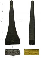 SIG-6001 - Matrice de sceaubronzeMatrice de sceau à poignée pyramidale, à arêtes concaves; matrice rectangulaire, comportant une scène animale. Pas de legende.