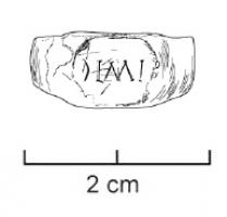 BAG-4376 - Bague inscritebronzeBague à jonc mince, plat ; chaton ovale et plat, peu individualisé, gravé d'une inscription à la pointe sèche, en lettres non rétrogrades.
