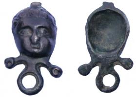 CLA-9002 - Clavendier à tête d'enfantbronzeClavendier, ou châtelaine, ou 