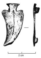 FIB-4595 - Fibule skeuomorphe : feuillebronzeFibule en forme de feuille triangulaire, la pointe déportée à gauche, simplement ornée d'une nervure ponctuée.