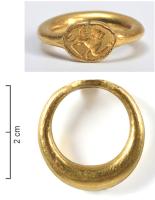 BAG-2010 - Bague archaïque à chaton ovale gravé en intaille