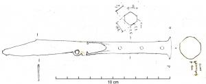 CTO-4007 - Couteaufer, bronzeCouteau (de chasse ?), à manche en bronze de section octogonale, riveté sur la lame de fer, qui dispose d'un anneau entre le fil et le manche ; pommeau plat également octogonal.