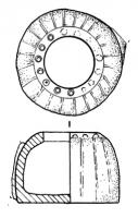 ENC-4025 - Encrier (?)terre cuiteTPQ : -30 - TAQ : 150Contenant cylindrique bas, avec un bord refermé ; décor de légères cannelures verticales sur la panse, cercles oculés sur la lèvre ; fond plat.