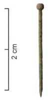 EPG-7001 - Épingle à tête enrouléebronzeEpingle à tête rapportée, faite d'un fil enroulé et martelé pour obtenir une tête sphérique ou subsphérique.