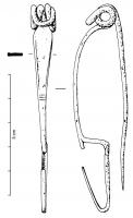FIB-3872 - Fibule de Nauheim, var. à corde externeferFibule à arc plat, triangulaire et tendu (les décors incisés sont fréquents mais rarement lisibles) ; porte-ardillon trapèzoïdal ajouré ; ressort bilatéral à 4 spires et corde externe.