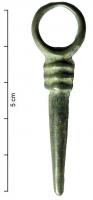 PDQ-1042 - PendeloquebronzePendeloque composée d'une tige effilée, avec, en partie proximale, 3 moulures surmontées d'un anneau de suspension.