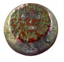 PDS-4452 - Poids sphérique (section) : 10 libraebronzePoids en bronze coulé, en forme de sphère (en section de sphère) avec deux faces horizontales ; poids de 10 livres (3274,50 g).
