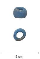 PRL-8003 - perle cylindrique bleu opaqueverrePerle cylindrique d'un bleu opaque, étirée et non enroulée.