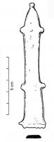 SPL-4010 - Simpulum de type AislingenbronzeSimpulum à pied, manche court et vertical (ergots latéraux), terminé en ogive avec un bouton sommital.
Certains exemplaires sont dépourvus d'ergots latéraux.