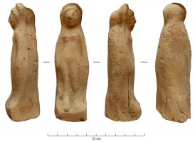 STE-4242 - Statuette : Vénusterre cuiteFigurine représentant une femme nue, les bras le long du corps, diadémée et/ou voilée, les pieds posés sur un socle bas, de forme rectangulaire. Pâte ocre beige.