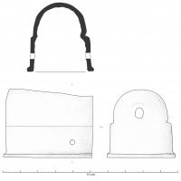 ACH-4033 - Extrémité de timon
bronze
Coiffe prévue pour recouvrir l'extrémité d'une pièce de vois à bords parallèles et sommet arrondi; trois trous pour fixation clouée.