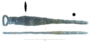 AGS-3002 - Aiguisoir
fer
Objet allongé, légèrement fusiforme et de section ronde dans sa partie active, équipé à l'autre extrémité d'un anneau pour la suspension.