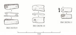 AGV-3004 - Agrafe de réparation
fer
Agrafe constituée de deux plaquettes reliées par des rivets, renforçant un objet en bois.