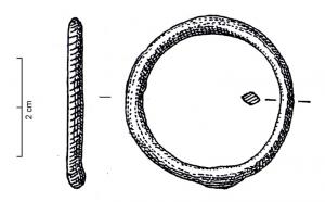 ANO-1007 - Anneau massif fermé
bronze
Anneau massif fermé, de section indifférente et à pourtour guilloché ou incisé.