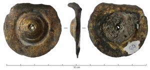 APM-4046 - Applique circulaire
bronze, plomb
Applique circulaire peu épaisse, équipée d'un umbo central hémicirculaire, percé pour le passage d'un clou de fixation central ou sur le pourtour ; le revers peut être garni de plomb.