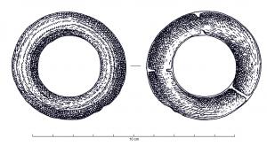 APP-1008 - Applique annulaire à bélières
bronze
Applique annulaire creuse, face supérieure arrondie, munie de trois ou quatre barres d'attache.