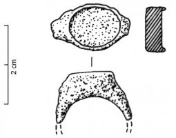 BAG-4086 - Bague à intaille
fer
Bague constituée d'un jonc fin, fortement élargi vers le chaton ovale plus ou moins surélevé, qui reçoit une intaille.