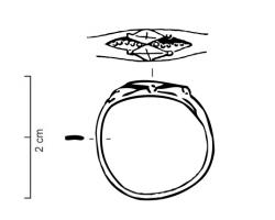 BAG-5012 - Bague à double losangeorTPQ : 650 - TAQ : 700Bague à jonc minse, chaton ovale élargi occupé par deux losanges superposés, lisses ou marqués d'une croix incisée, entre deux losanges ou autres motifs de globules en relief.