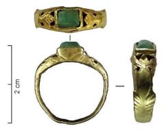 BAG-5095 - Bague à cabochonor, pierreTPQ : 600 - TAQ : 700Bague à jonc à peine élargi au sommet, avec un décor d'incisions et d'ajours de part et d'autre d'un cabochon quadrangulaire serti, proéminent.