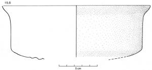 BAS-4039 - Bassin en tôle
bronze
Bassin cylindrique, à fond annulaire dégagé par martelage; la lèvre forme un bord adouci légèrement débordant.