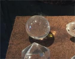 BIL-4002 - Bille sphérique
cristal de roche
Objet sphérique, obtenu par l'abrasion d'un bloc de cristal de roche.