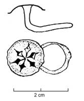 BTA-4012 - Bouton à anneau
bronze
Bouton à anneau à disque légèrement bombé et creux par-dessous, orné d'un motif niellé rayonnant ; anneau circulaire.