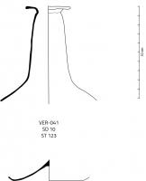 BTL-8003 - Bouteille à col large, cintré sous le goulot
verre
Bouteille à panse plus ou moins globulaire, dont le col est large, cintré sous un goulot évasé à plat.