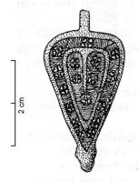 BTS-4186 - Boîte à sceau en forme de goutte
bronze
TPQ : 100 - TAQ : 250
Bopite à sceau en forme de goutte, dont le couvercle est creusé d'une loge d'émail reproduisant la forme de l'objet; à l'intérieur, pendentif en réserve dans la partie supérieure de l'axe vertical; à la base, bouton mouluré.