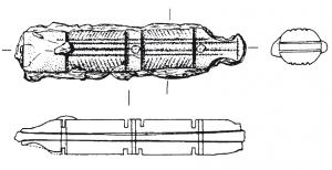 CAC-4030 - Couteau à affûter les calames
fer, os
Couteau dont le manche, orné de cannelures parallèles sur les deux faces (et terminé par un anneau ?), se compose de deux plaques parallèles, de section ovalaire (rectangle arrondi sur les angles), enserrant la soie plate prolongeant la lame. Cette soie en fer peut se terminer par un anneau pour maintenir les deux parties en os.