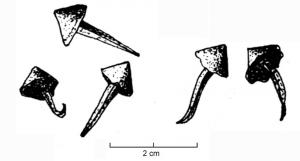 CLD-4040 - Clou décoratif
bronze
Petite tête conique ; sous la tête, 6 globules en relief.