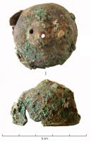 CLT-4006 - Clochette
bronze
Clochette en tôle, à profil en S, épaule adoucie, caractérisée par l'absence d'anneau de suspension coulé (sommet en mamelon, perforé sur les côtés) : l'attache du battant devait former une boucle utilisée aussi à l'extérieur pour la suspension de l'objet.