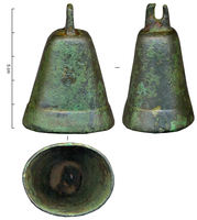 CLT-9001 - Clochette
bronze
Clochette à base ovale ; le corps peut être marqué par des filets ; la suspension est assurée, au sommet de l'objet, par un appendice plat perforé, surmontant la perforation qui sert à fixer le battant en fer.