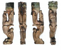 CNF-4008 - Canif : pied de meuble (trapezophoron) : chien
ivoire, fer
Canif en os dont le manche reproduit un pied de meuble en forme de patte de fauve, surmontré d'un fleuron d'où émerge l'avant-train d'un chien en course.