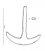 COP-4004 - Couteau à pied
fer
Outil à large lame en demie-lune ou en croissant, munie d'un manche perpendiculaire au tranchant, axial ou parfois déporté sur le côté.