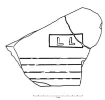 COV-4346 - Tuile estampillée LL
terre cuite
Tuile marquée LL, dans un cartouche rectangualire.