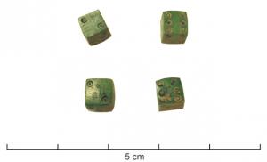 DEJ-4016 - Dé cubique miniature
os
Cube plein, de très petite taille (dim. 5,5 à 7mm), arêtes vives ; marquage constitué de cercles pointés : 1 à 6.