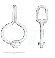 ENT-4014 - Entraves
fer
Entraves de prisonnier comportant deux demi-anneaux articulés, prolongés par des anneaux rectangulaires parallèles, qui devaient être reliés ensuite par un cadenas.
