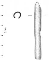 EPE-4027 - Gouttière de fourreau
bronze
TPQ : -100 - TAQ : 400
Plaque recourbée de section hémicirculaire. Possible gouttière latérale de fourreau.
