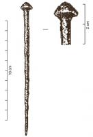 EPG-1016 - Épingle à petite tête coniquebronzeTPQ : -900 - TAQ : -750.Epingle à petite tête conique; tige de section circumaire; inornée. 