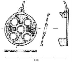 FIB-41134 - Fibule circulaire émaillée
bronze
TPQ : 150 - TAQ : 300
Fibule circulaire émaillée, comportant un bouton central et sur le pourtour huit disques eux aussi émaillés. Décor en couronnes concentriques, avec dans la partie centrale des billes de verre en cercle, incrustées dans l'émail.