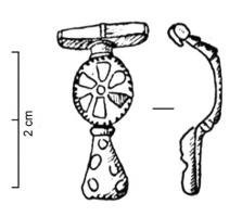 FIB-41458 - Fibule émaillée
bronze
TPQ : 100 - TAQ : 150
Fibule émaillée, à pied  triangulaire lisse. L'arc est remplacé par une plaque circulaire, creusée de logettes émaillées triangulaires rayonnantes, placée entre deux barrettes ornées d'une ligne ondée.