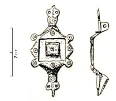 FIB-41878 - Fibule symétrique émaillée
bronze
TPQ : 125 - TAQ : 300
Fibule symétrique à corps losangique, avec une seule loge d'émail autour d'un carré central émaillé. Ce losange est accosté de quatres petits disques émaillés ; extrémités en têtes de reptiles; au revers, articulation à charnière sur deux plaquettes.