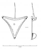 FIB-4905 - Fibule géométrique plate
bronze
TPQ : 1 - TAQ : 100
Fibule entièrement plate et très mince, en forme de triangle aux côtés légèrement concaves. La bordure est généralement ornée d'une bande 'a tremolo' et le centre est parfois occupé par un motif floral riveté.