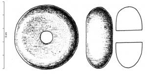 FUS-4008 - Fusaïole aplatie
os ou bois de cerf
TPQ : 1 - TAQ : 400
Fusaïole tournée en forme de rondelle épaisse, aux bords arrondis, deux faces parallèles.